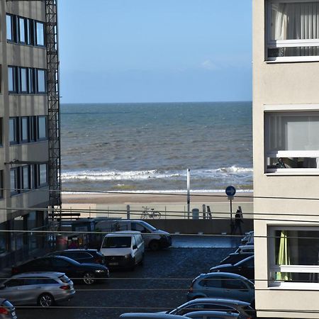 Lichtrijk 2-Slaapkamerappartement Met Zeezicht En Gratis Parking Остенде Экстерьер фото