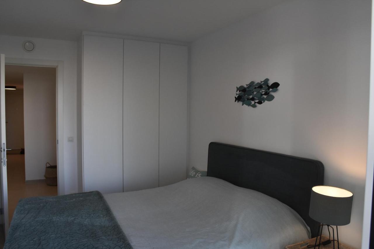 Lichtrijk 2-Slaapkamerappartement Met Zeezicht En Gratis Parking Остенде Экстерьер фото